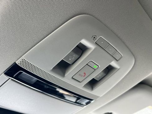 New 2025 Nissan Ariya FWD image 14