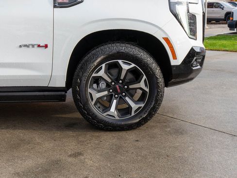 New 2026 GMC Yukon XL AT4 image 37