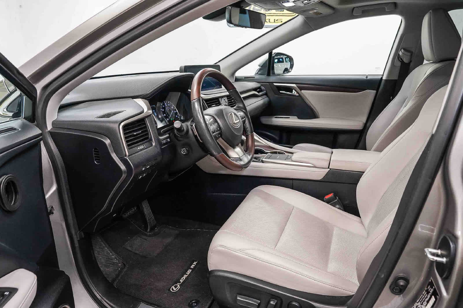 Used 2022 Lexus RX 350 FWD w/ Premium Package image 18