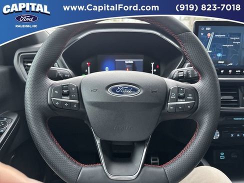 Certified 2023 Ford Escape ST-Line w/ Tech Pack #1 AWD/4WD image 33