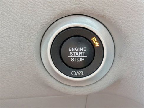 Used 2019 Chrysler Pacifica LX w/ Tire & Wheel Group image 32