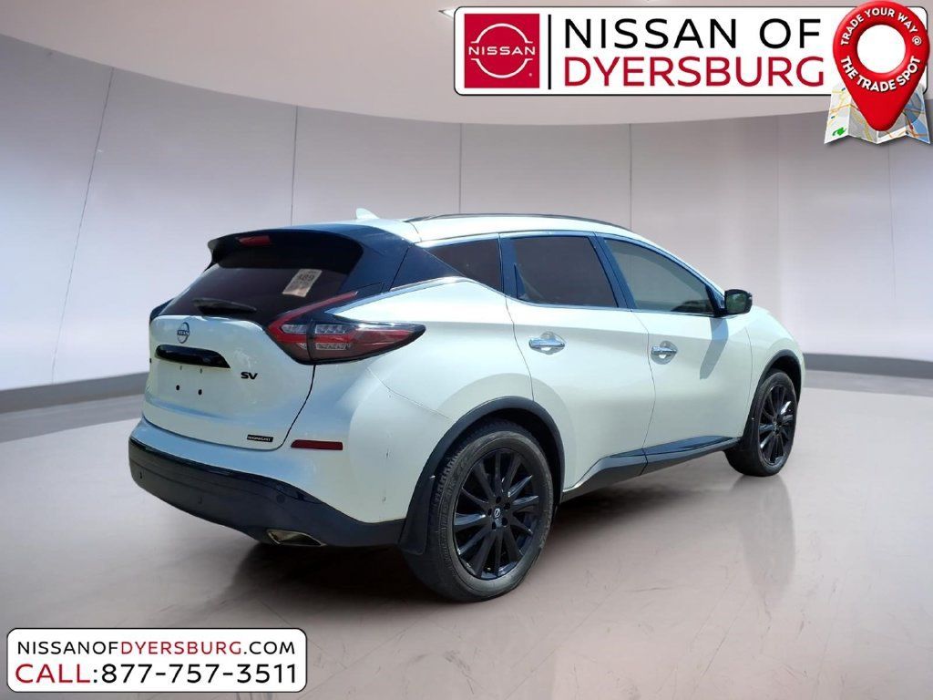 Used 2023 Nissan Murano SV w/ SV Midnight Edition Package FWD image 3