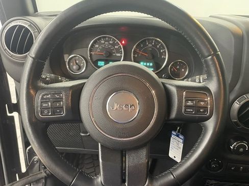 Used 2018 Jeep Wrangler Unlimited Sport S image 12