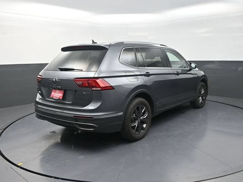 Used 2024 Volkswagen Tiguan SE AWD/4WD image 8