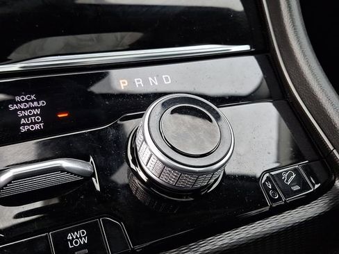 Used 2024 Jeep Grand Cherokee Limited 4xe image 15