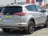 Used 2017 Toyota RAV4 SE image 3
