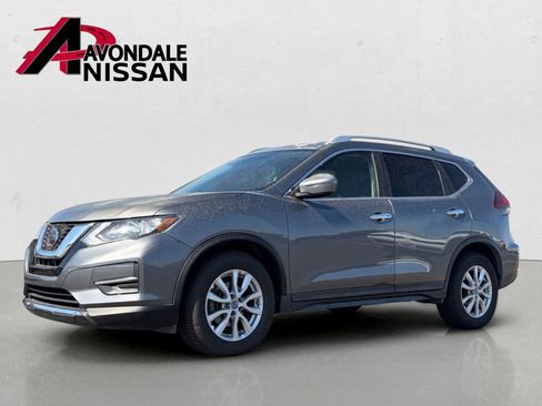 Used 2020 Nissan Rogue SV FWD image 2