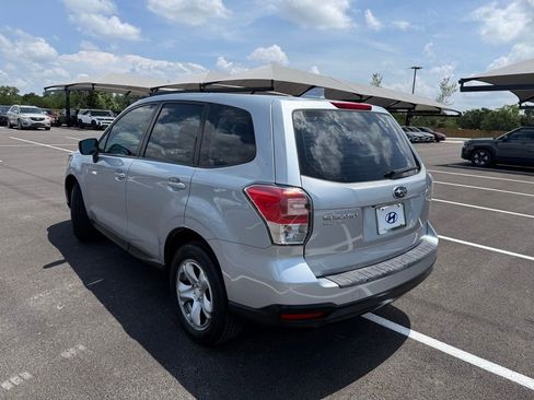 Used 2018 Subaru Forester 2.5i AWD/4WD image 7