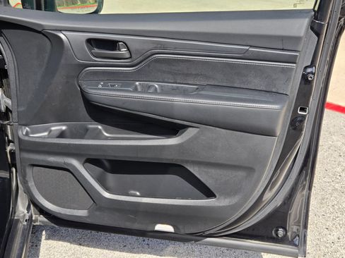 Used 2025 Honda Odyssey EX-L image 25