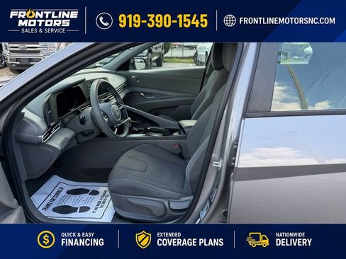 Used 2022 Hyundai Elantra SE FWD image 17