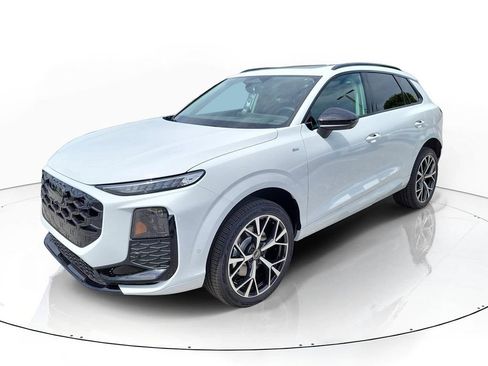 New 2026 Audi Q3 quattro 2.0T AWD/4WD image 2