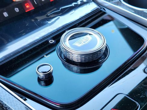 New 2026 Cadillac Escalade V w/ LPO, Floor Liner Package AWD/4WD image 26