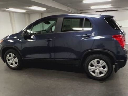 Certified 2019 Chevrolet Trax LS w/ Tint and Cruise Package FWD image 6