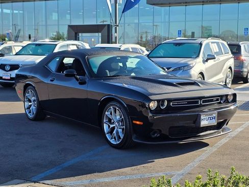 Used 2023 Dodge Challenger GT image 4