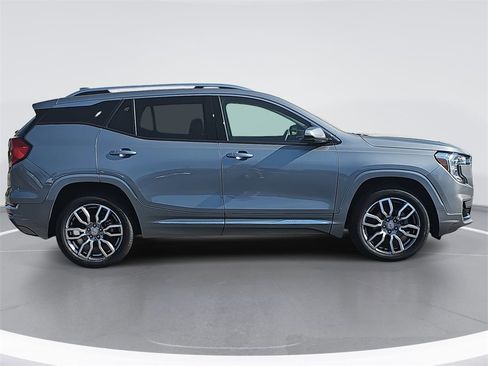 Used 2024 GMC Terrain Denali w/ Denali Premium Package image 2