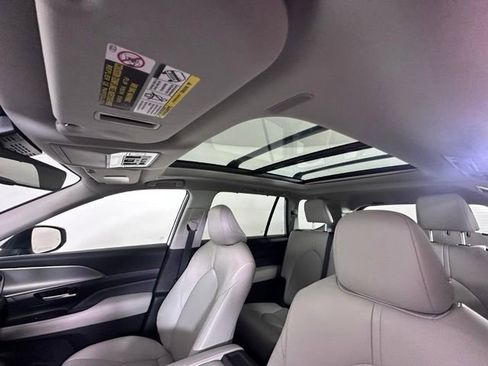 Certified 2024 Toyota Grand Highlander AWD Hybrid image 25
