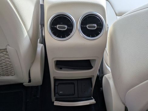 Used 2021 Mercedes-Benz GLB 250 image 15