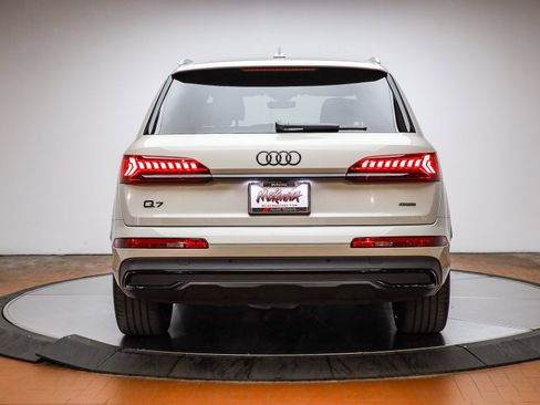 Used 2023 Audi Q7 3.0T Prestige w/ Prestige Package image 8