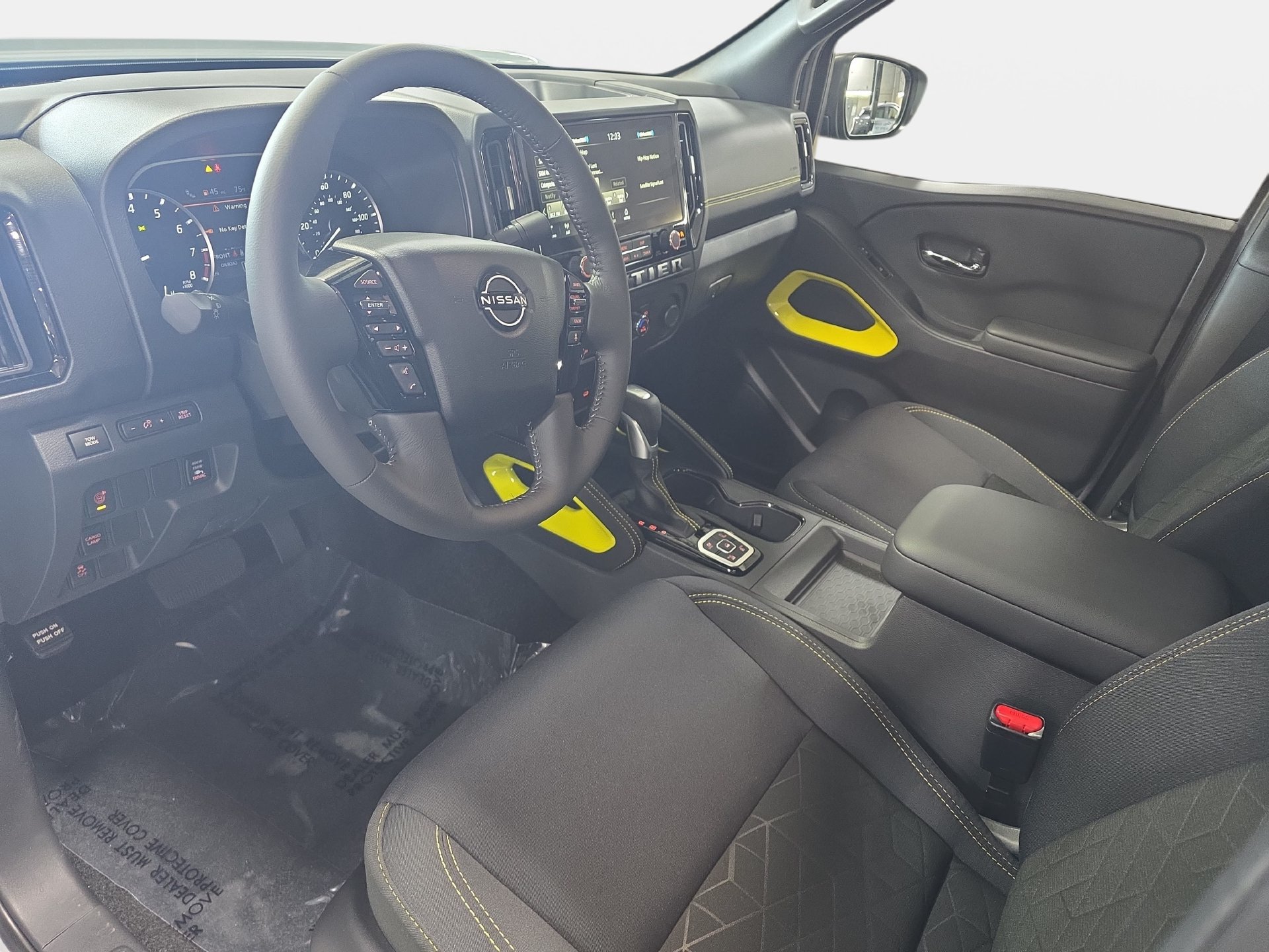 New 2027 Nissan Frontier SV w/ SV Convenience Package AWD/4WD image 15