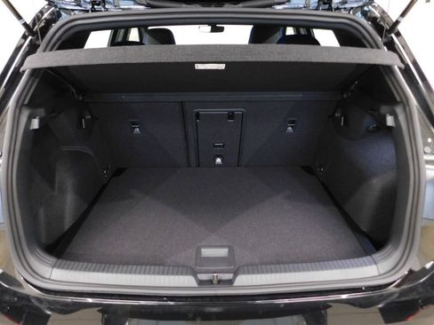 Used 2026 Volkswagen Golf image 88