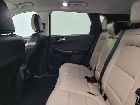 Used 2021 Ford Escape Titanium AWD/4WD image 18