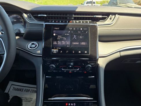New 2026 Jeep Grand Cherokee L Laredo AWD/4WD image 19