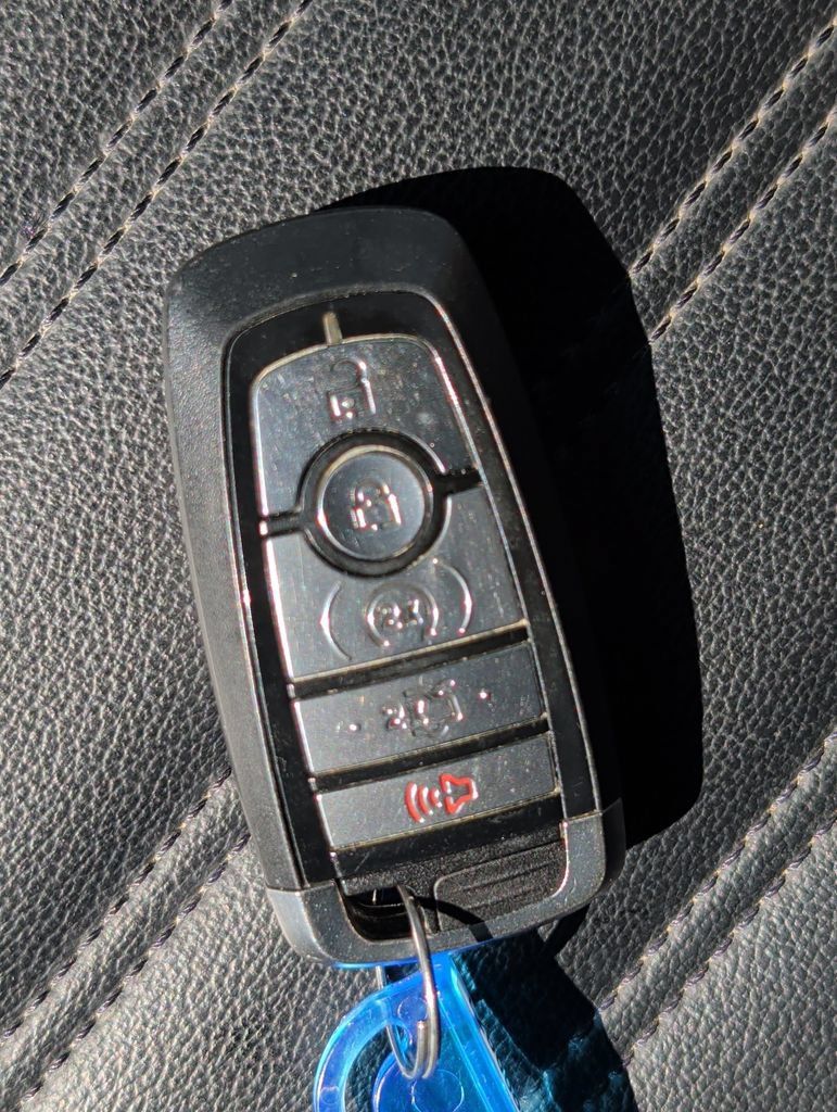 Used 2019 Ford Edge SEL w/ Equipment Group 201A AWD/4WD image 39
