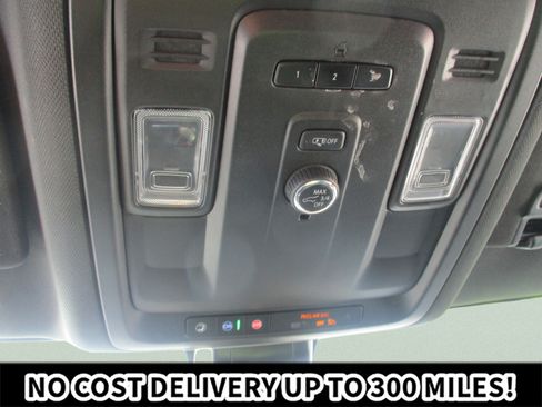 Used 2021 Chevrolet Tahoe RST AWD/4WD image 31