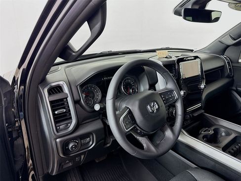 Used 2025 RAM 1500 Big Horn AWD/4WD image 24