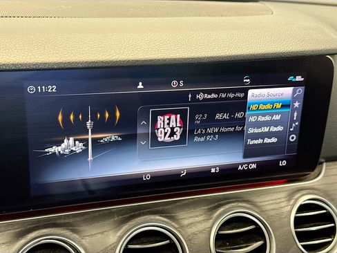 Used 2020 Mercedes-Benz E 350 Sedan image 11