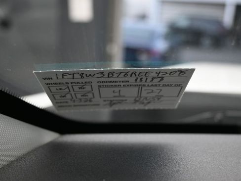 Used 2024 Ford F350 XLT image 3