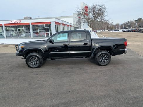 Used 2023 Toyota Tacoma SR5 image 2