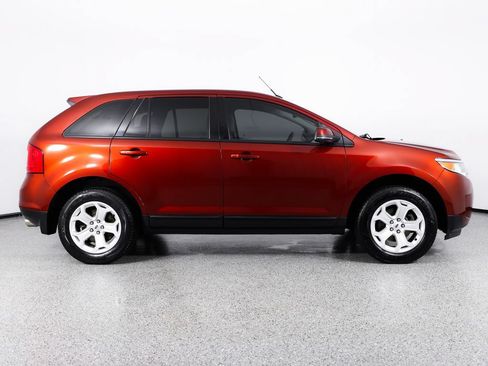 Used 2014 Ford Edge SEL w/ Equipment Group 205A AWD/4WD image 8