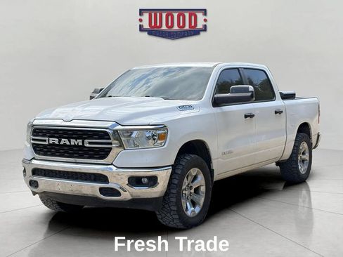 Used 2024 RAM 1500 Big Horn AWD/4WD image 3