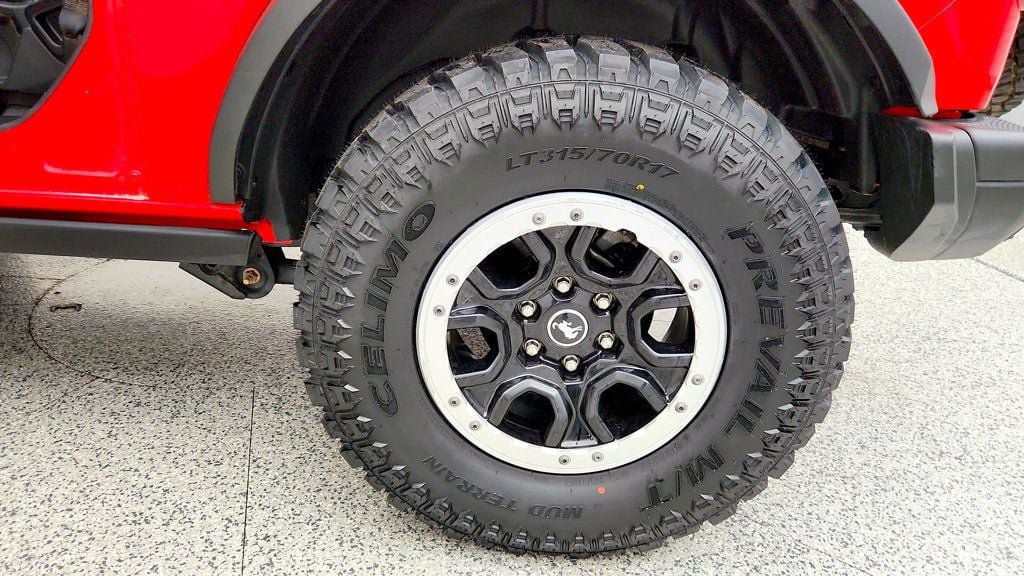 Used 2023 Ford Bronco Black Diamond w/ Sasquatch Package AWD/4WD image 9