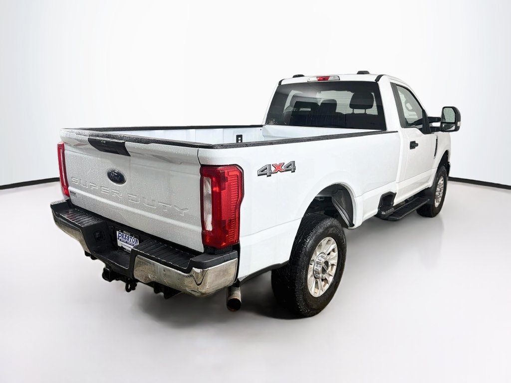 Used 2022 Ford F350 XL w/ STX Appearance Package AWD/4WD image 5