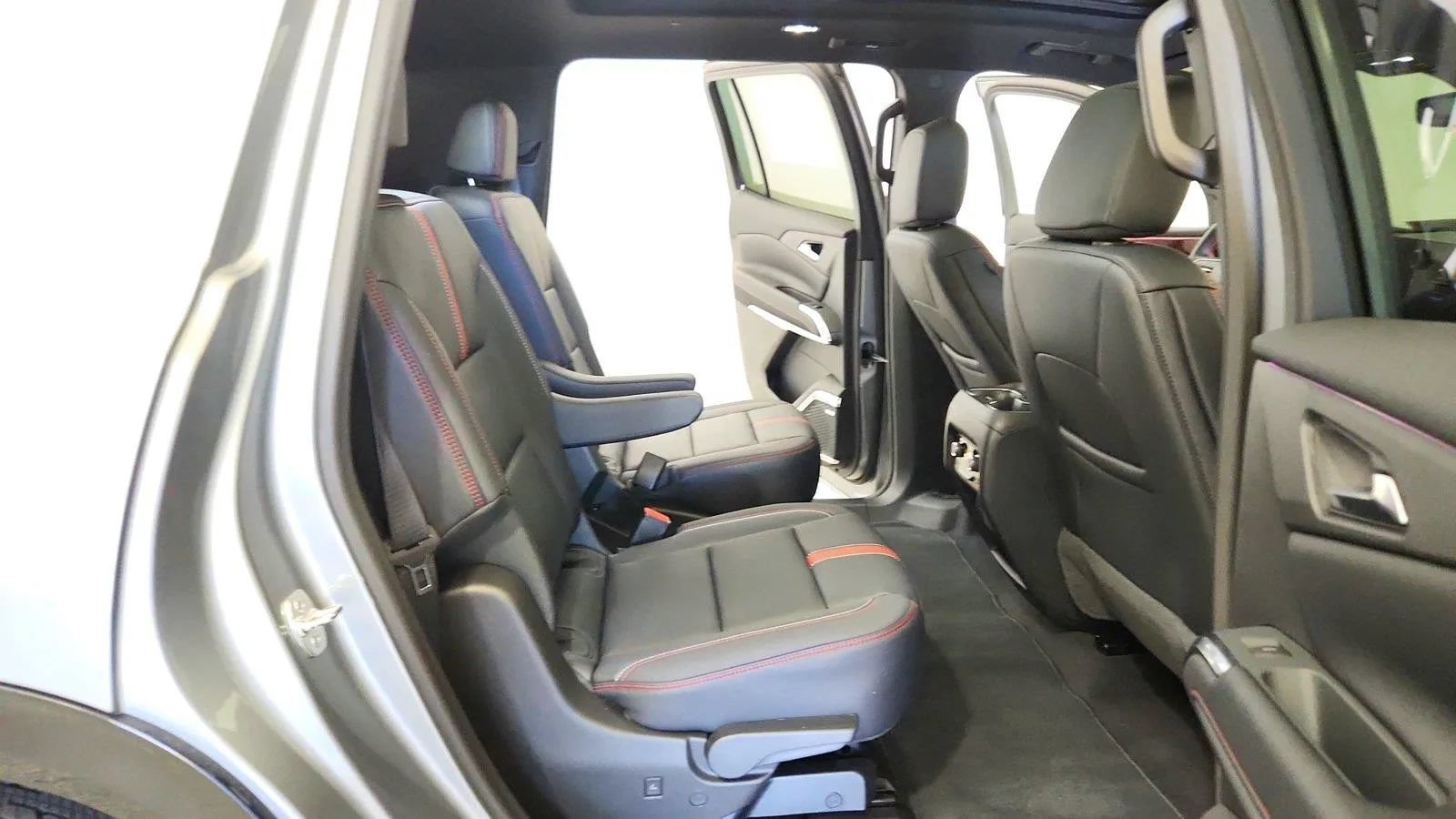 New 2026 Chevrolet Traverse RS AWD/4WD image 29