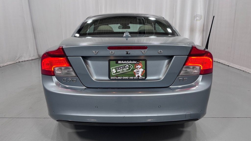 Used 2011 Volvo C70 T5 w/ Multimedia Pkg FWD image 6