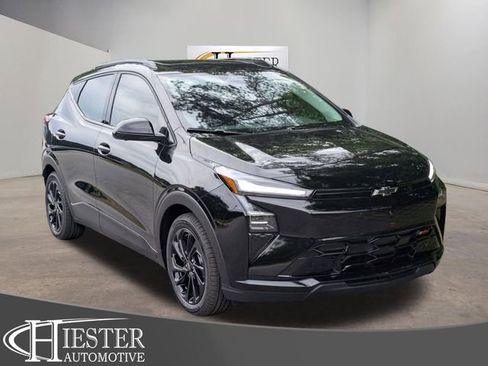 New 2027 Chevrolet Bolt RS w/ Technology Package FWD image 1