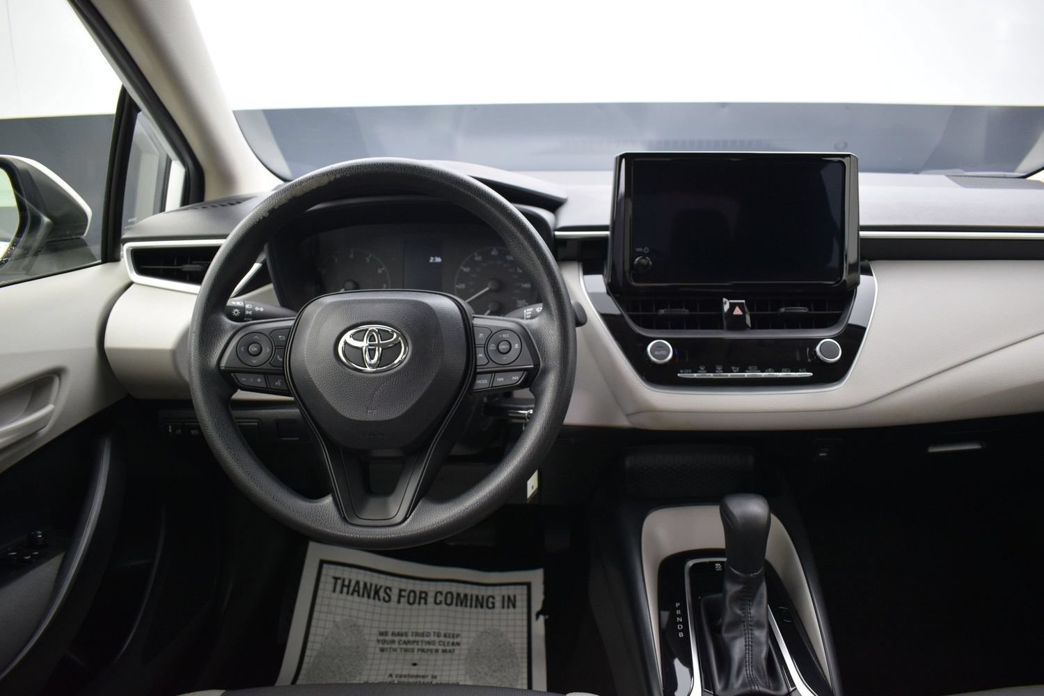 Used 2024 Toyota Corolla LE FWD image 14