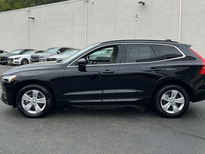 Used 2022 Volvo XC60 B5 Momentum w/ Climate Package