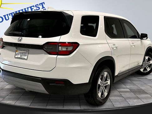 Used 2023 Honda Pilot EX-L image 7