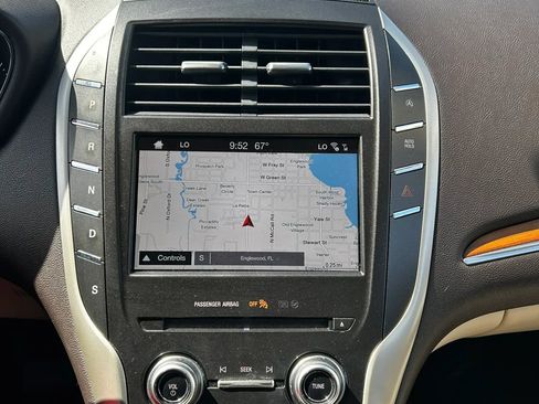 Used 2018 Lincoln MKC Select w/ Select Plus Package image 33