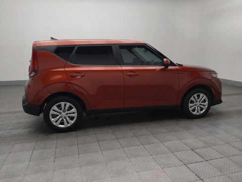 Used 2022 Kia Soul LX image 10