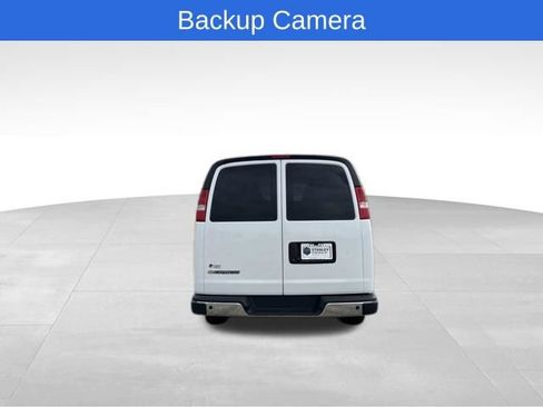 Used 2025 Chevrolet Express 3500 LT w/ LT Preferred Equipment Group RWD image 6