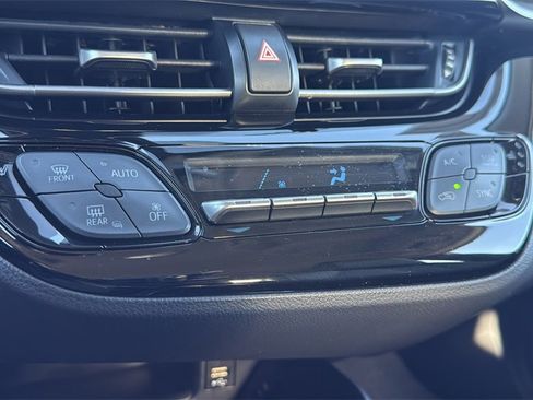 Used 2021 Toyota C-HR Limited image 25