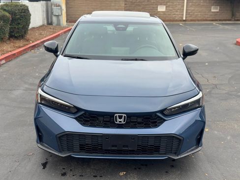 Used 2025 Honda Civic Sport Touring image 9