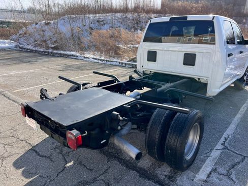 Used 2022 RAM 3500 Tradesman image 35