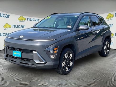 Used 2024 Hyundai Kona SEL AWD/4WD image 3