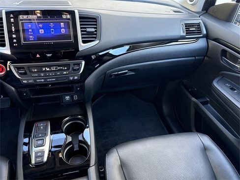 Used 2020 Honda Ridgeline RTL-E image 14